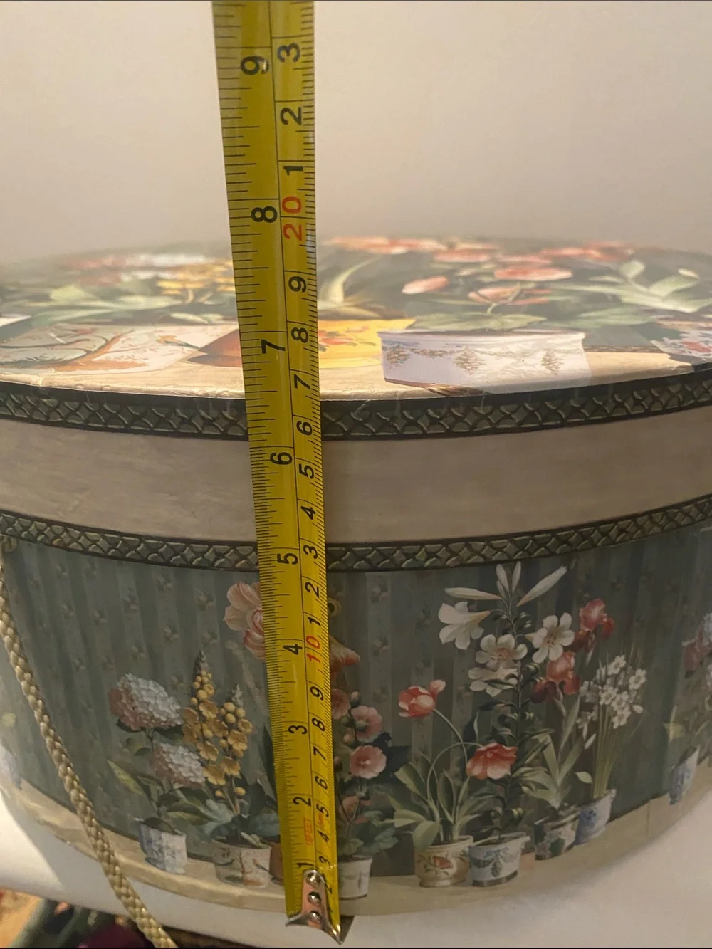 2003 Tri-Coastal Design Large Round Hat Box